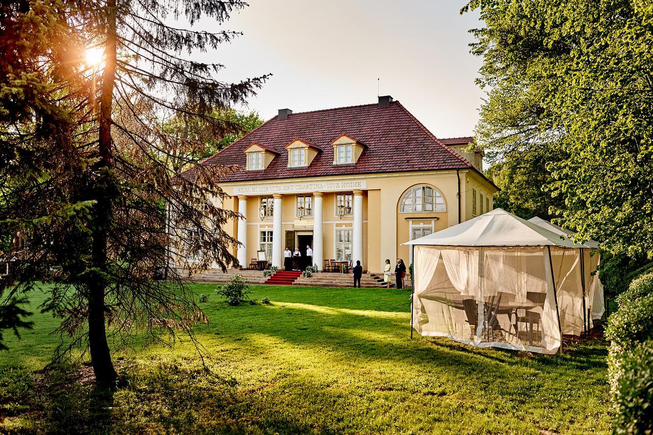 Palac Bazantarnia Pszczyna Exterior foto